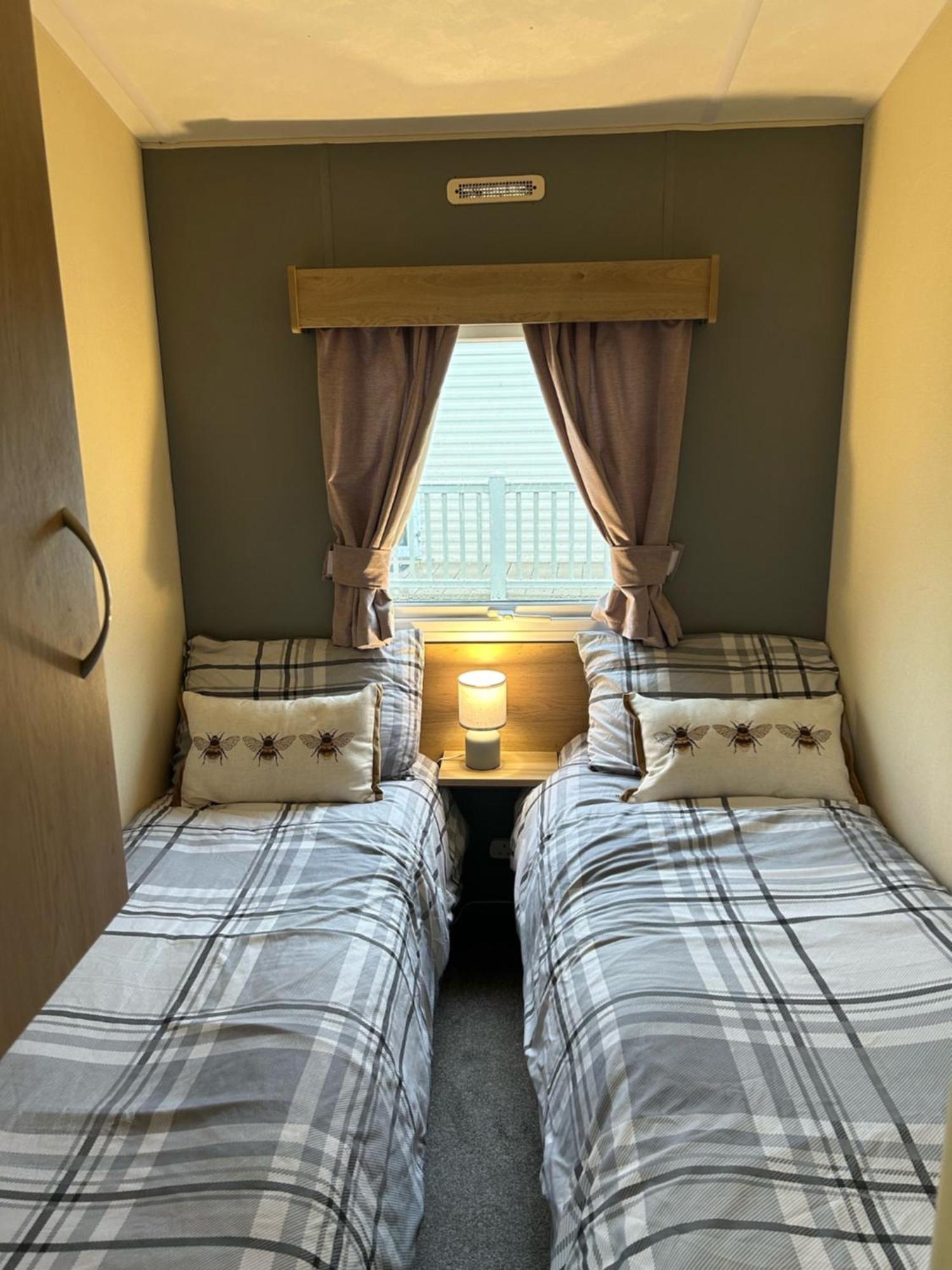 Beautiful 8 Birth Holiday Home - Tattershall Lakes Екстериор снимка